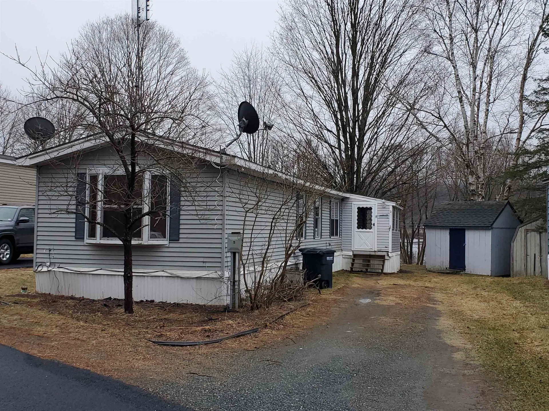 8 Hewitt Drive Enfield NH 03748