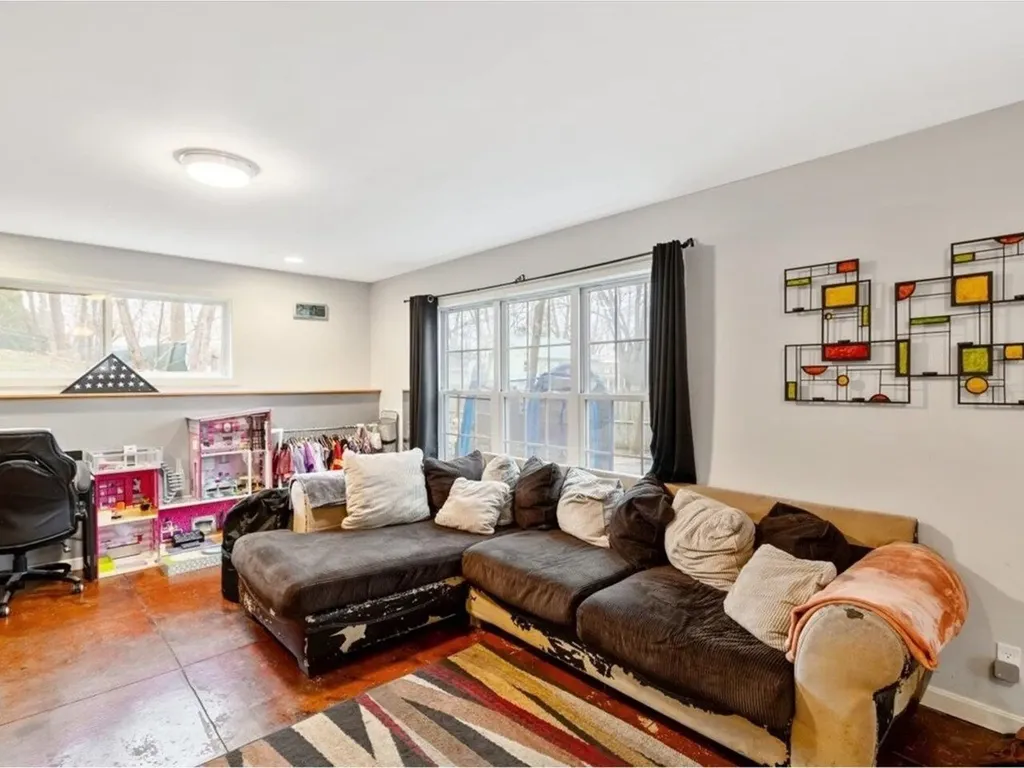 93 Park Street Essex Junction VT 05452