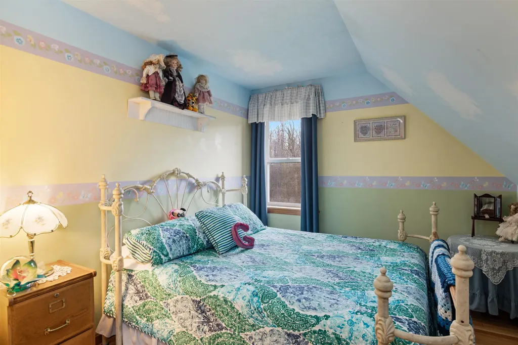 33 Little County Road St. Albans Town VT 05478