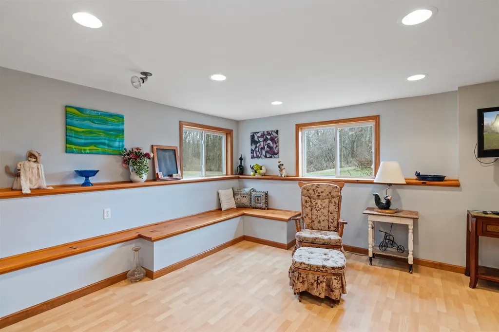 33 Little County Road St. Albans Town VT 05478