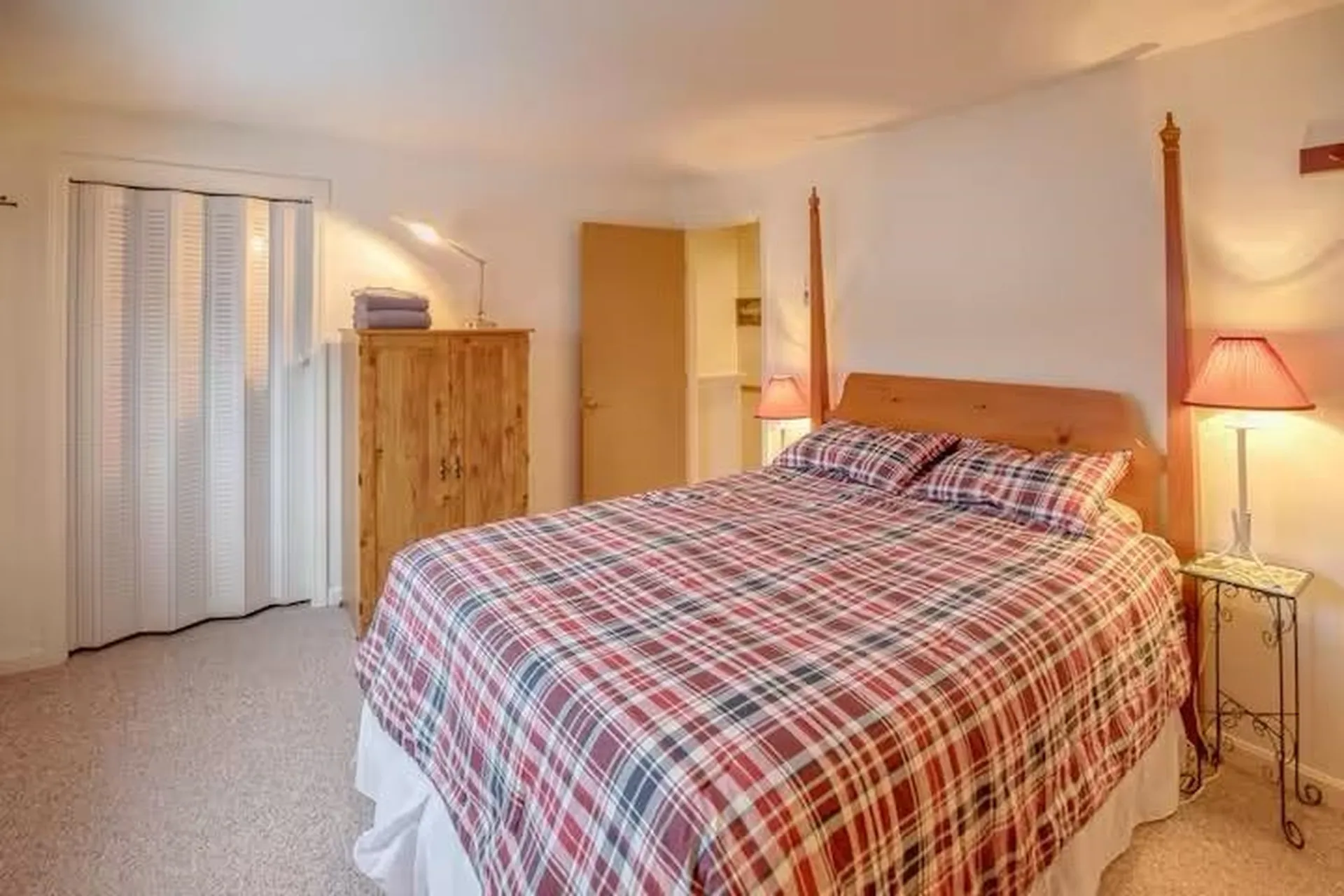 14 Adams Drive Woodstock NH 03262