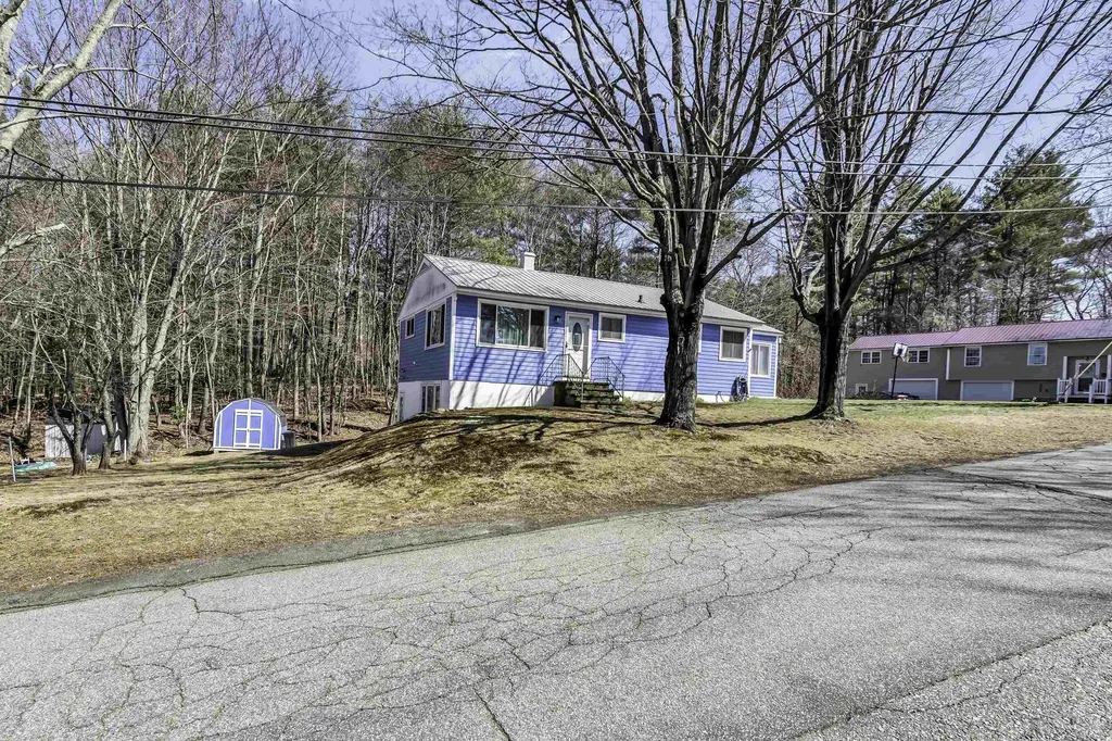 3 Paul Avenue Laconia NH 03246