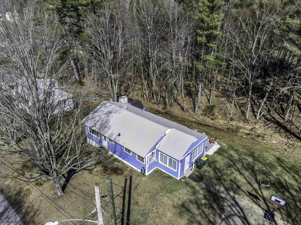 3 Paul Avenue Laconia NH 03246