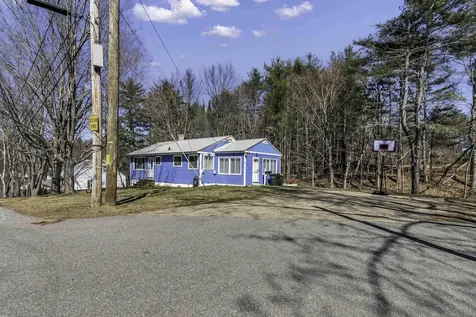 3 Paul Avenue Laconia NH 03246