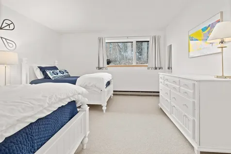 1140 Murphys Road Hartford VT 05059