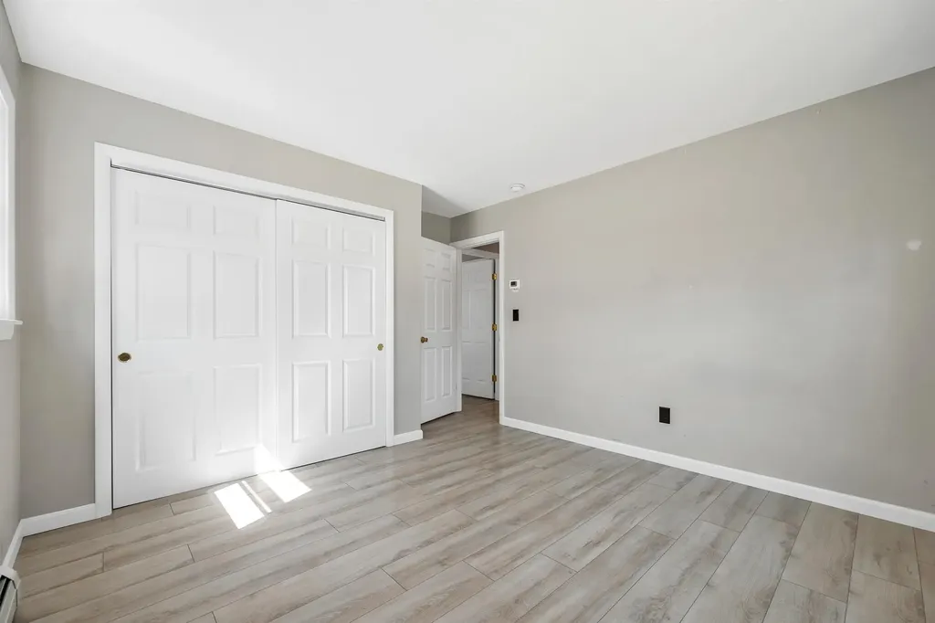 340 Hoyt Road Gilford NH 03249