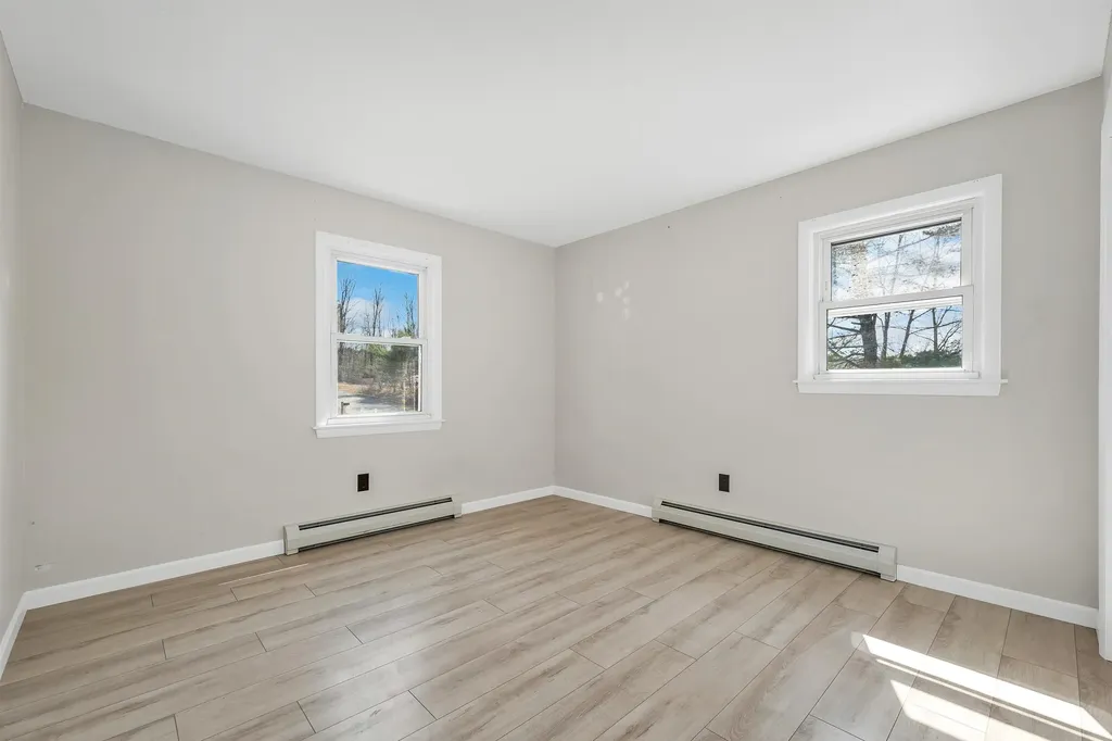 340 Hoyt Road Gilford NH 03249