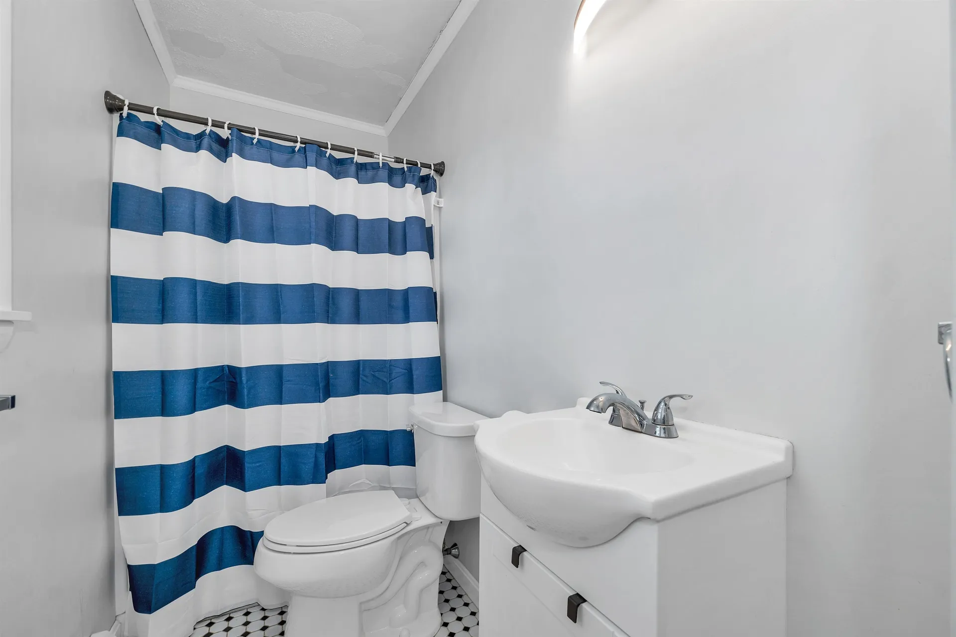 340 Hoyt Road Gilford NH 03249