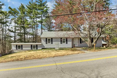 340 Hoyt Road Gilford NH 03249