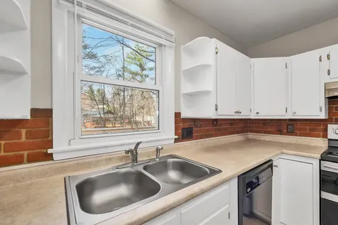 340 Hoyt Road Gilford NH 03249