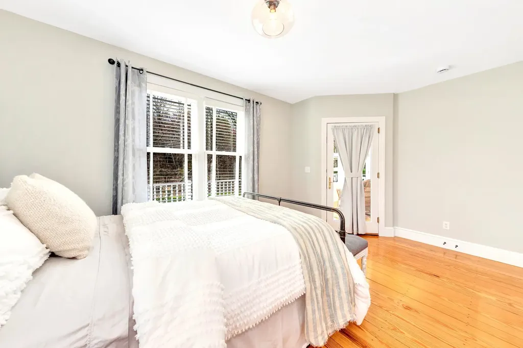 95 Highland Road South Hampton NH 03827