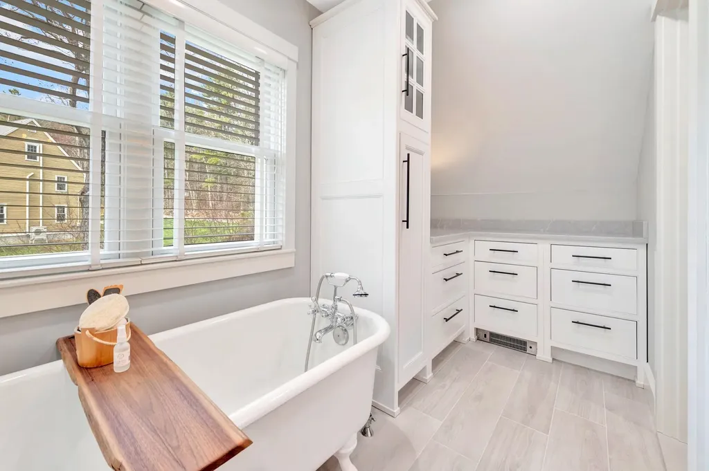 95 Highland Road South Hampton NH 03827