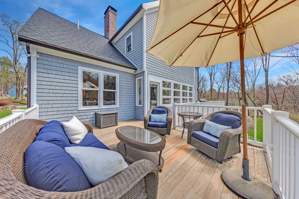 95 Highland Road South Hampton NH 03827