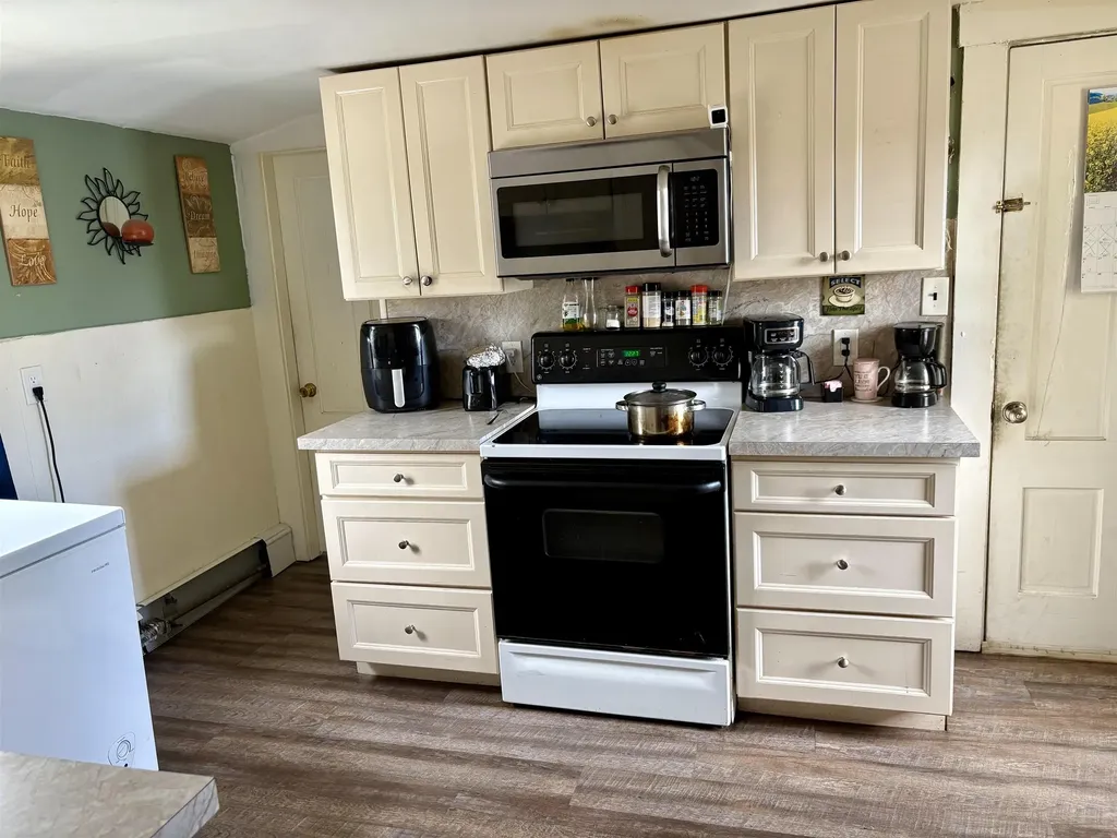 161 N Main Street Rochester NH 03867