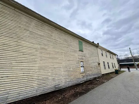 161 N Main Street Rochester NH 03867