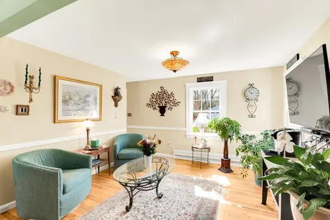 23 Langdale Drive Hampton NH 03842