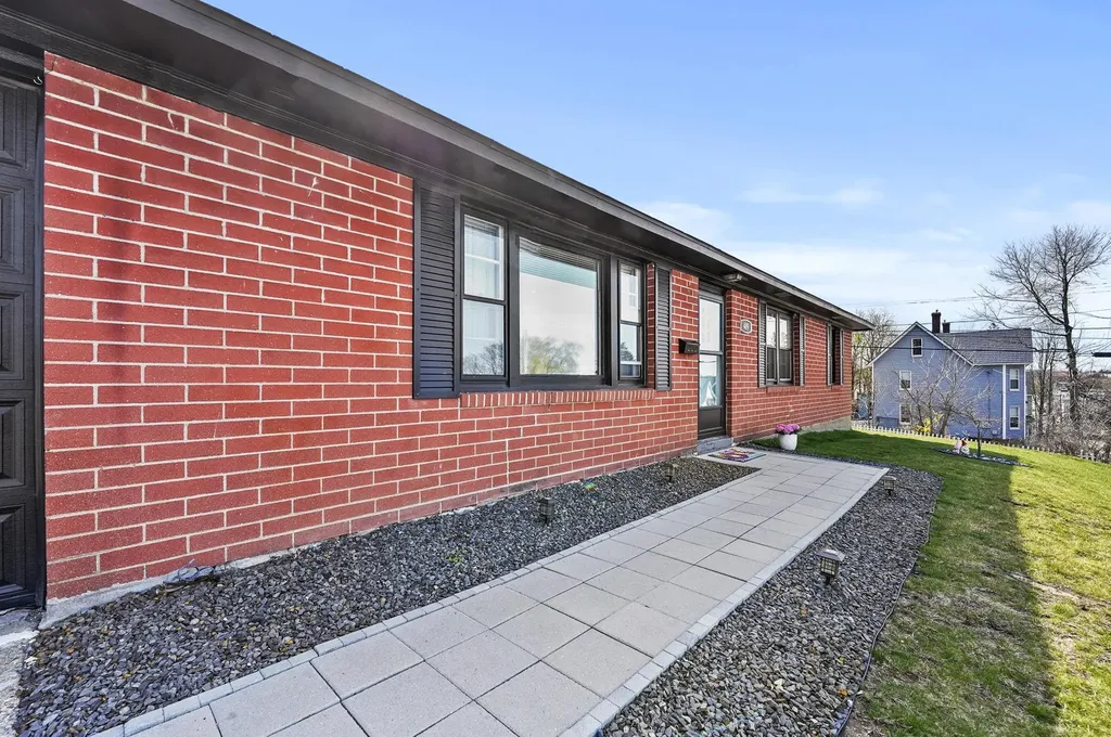 489 Belmont Street Manchester NH 03103