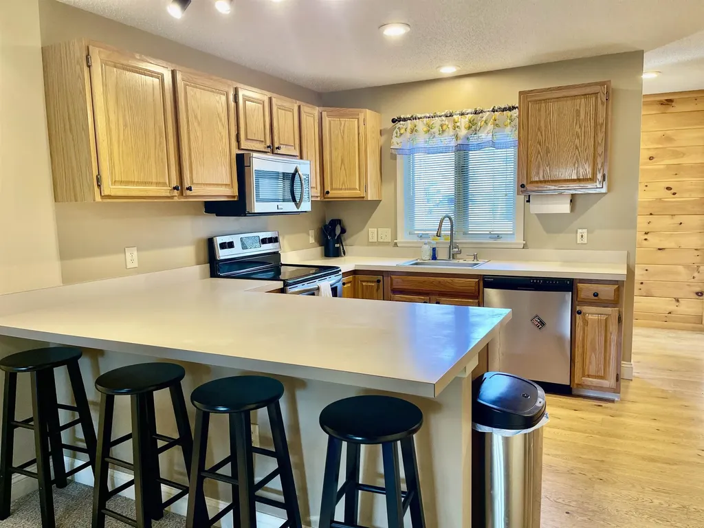 16 Circle Drive Ashland NH 03218