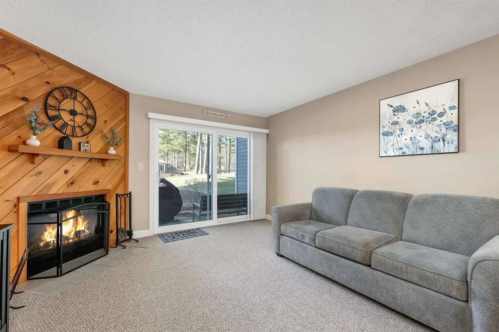 16 Circle Drive Ashland NH 03218