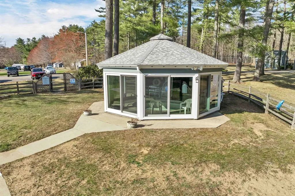 16 Circle Drive Ashland NH 03218