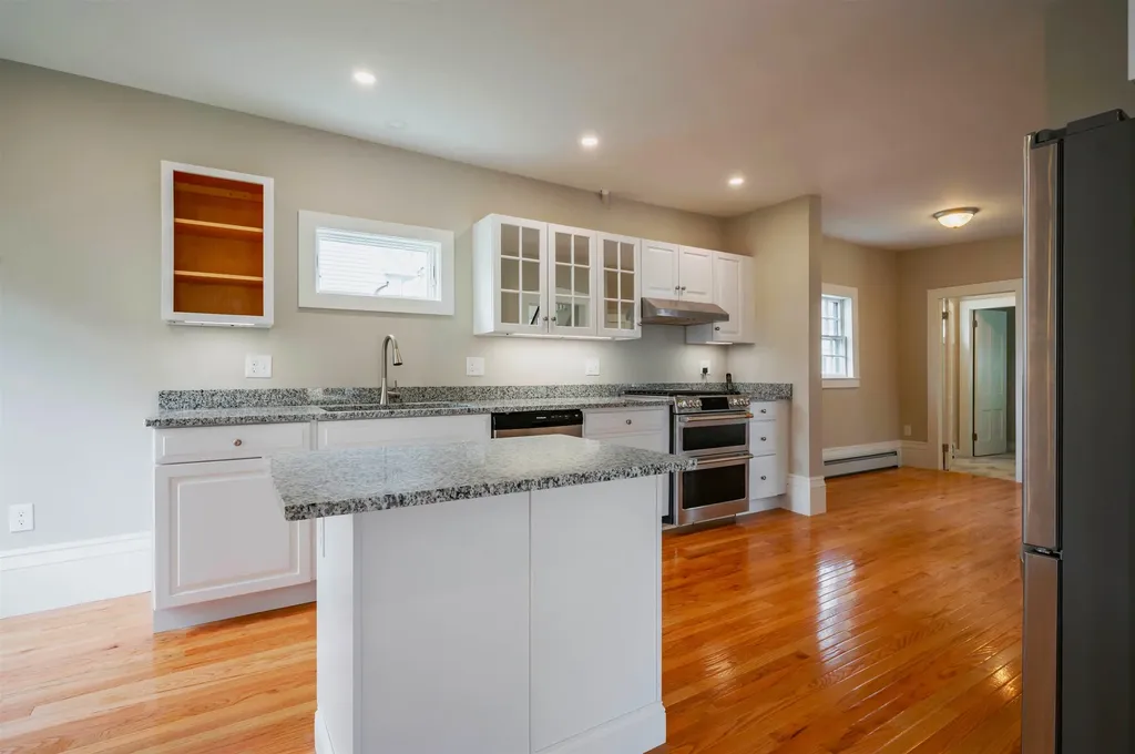 11 Summit Street Concord NH 03301