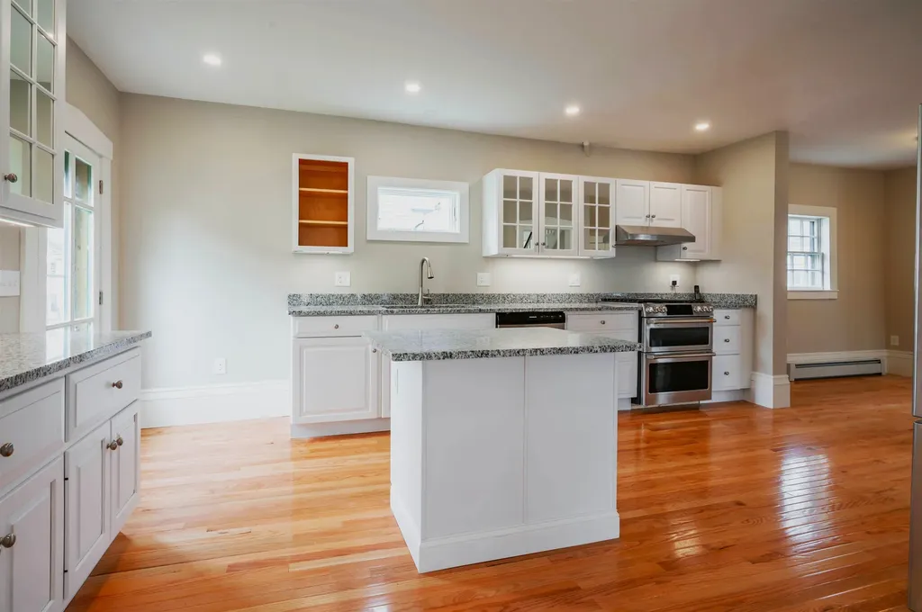 11 Summit Street Concord NH 03301