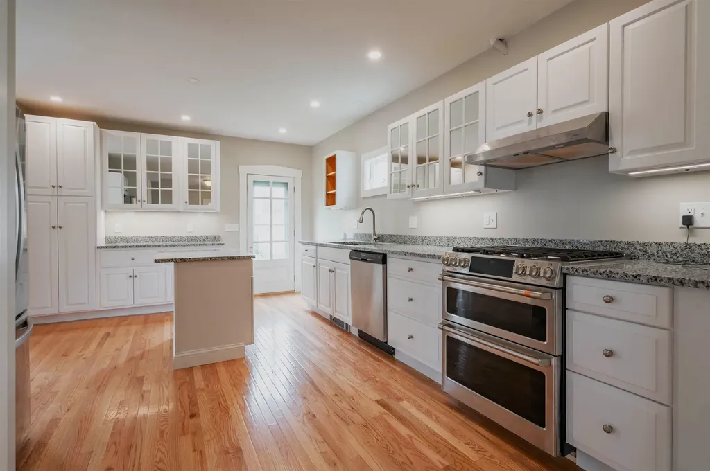 11 Summit Street Concord NH 03301