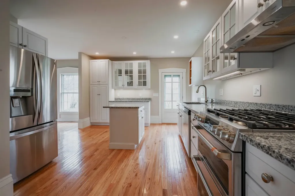 11 Summit Street Concord NH 03301