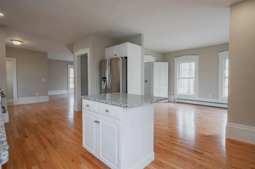 11 Summit Street Concord NH 03301