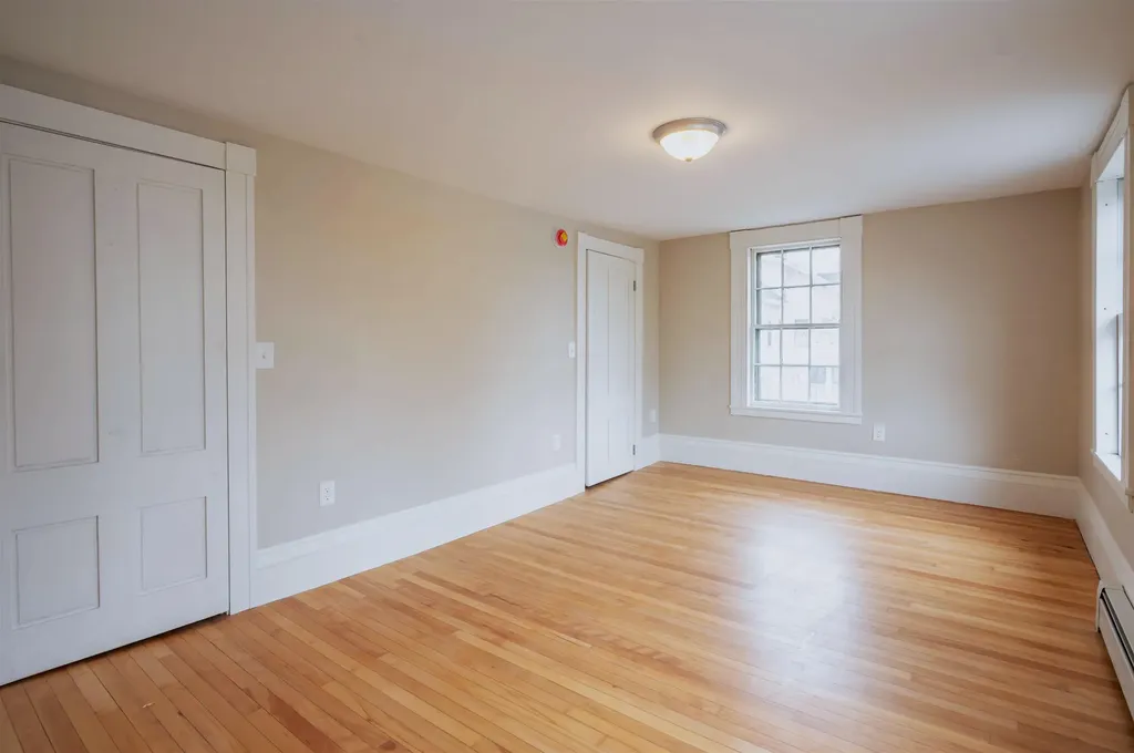 11 Summit Street Concord NH 03301