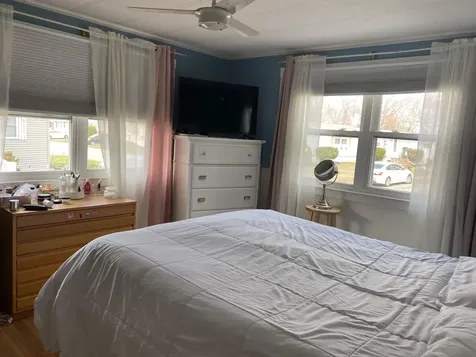 92 Scott Avenue Seabrook NH 03874