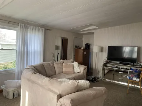 92 Scott Avenue Seabrook NH 03874