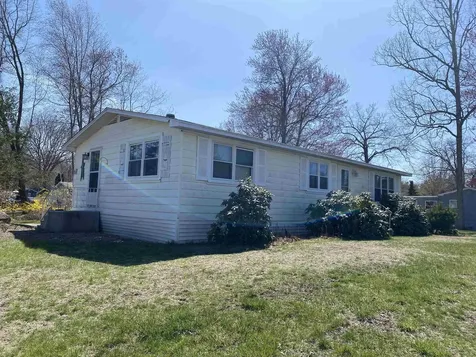 92 Scott Avenue Seabrook NH 03874
