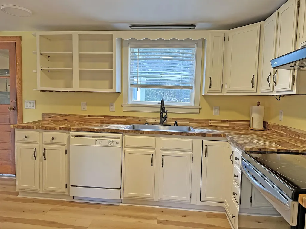 905 Route 100 Weston VT 05161