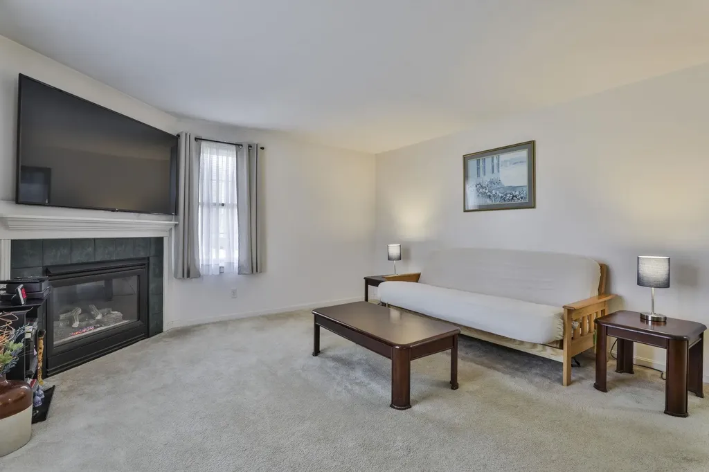 283 High Street Hampton NH 03842