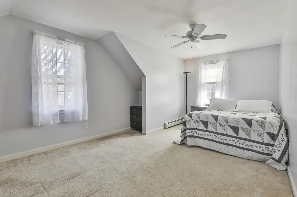 283 High Street Hampton NH 03842