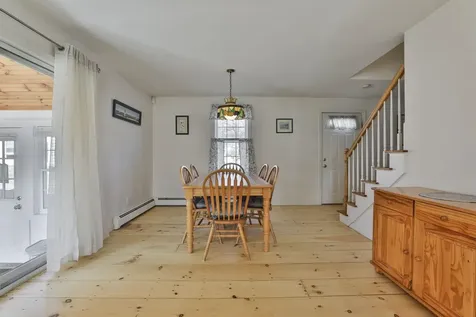 283 High Street Hampton NH 03842