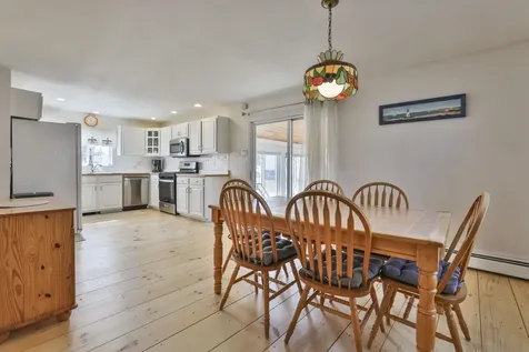 283 High Street Hampton NH 03842