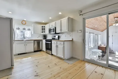 283 High Street Hampton NH 03842