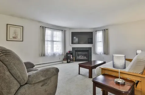 283 High Street Hampton NH 03842