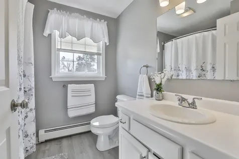 283 High Street Hampton NH 03842