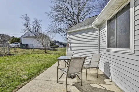 283 High Street Hampton NH 03842