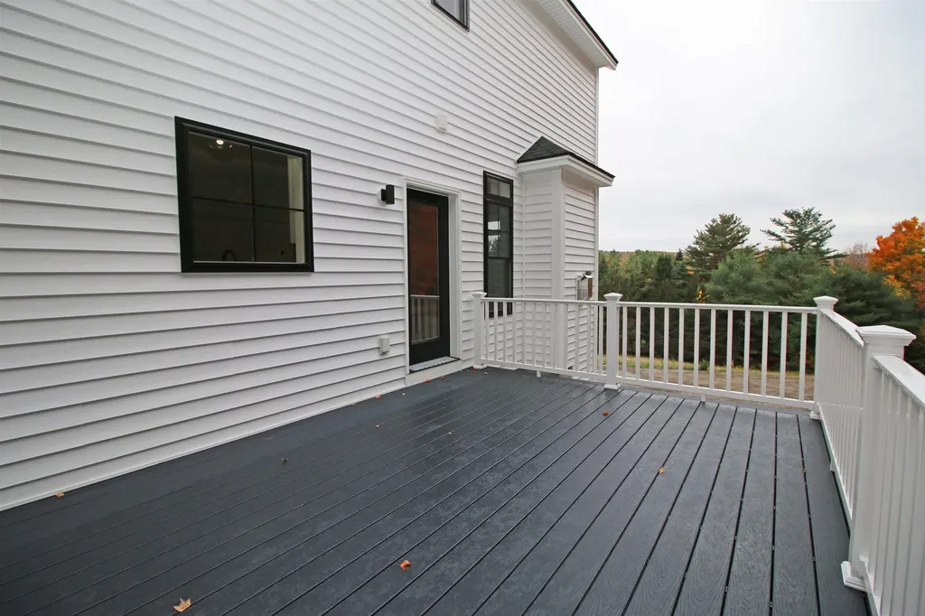 425 Grady Lane Pembroke NH 03275