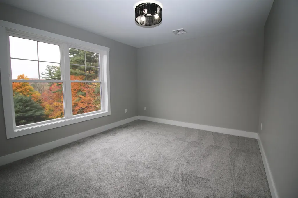 425 Grady Lane Pembroke NH 03275