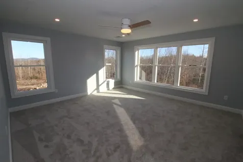 425 Grady Lane Pembroke NH 03275