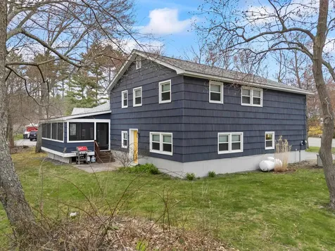 19 Harding Road Portsmouth NH 03801