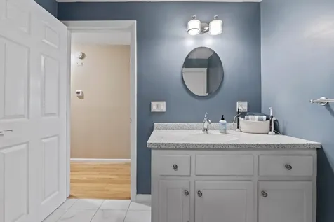 19 Harding Road Portsmouth NH 03801