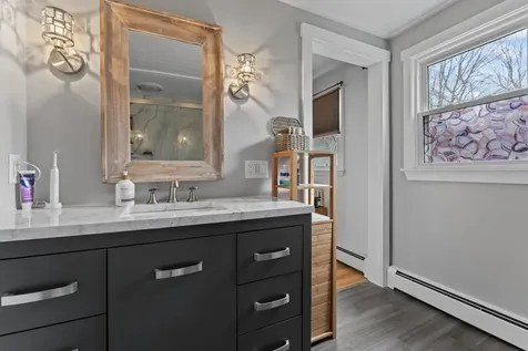 19 Harding Road Portsmouth NH 03801