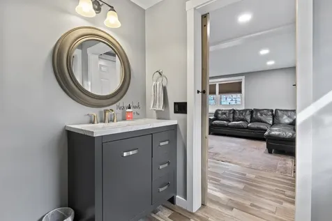 19 Harding Road Portsmouth NH 03801
