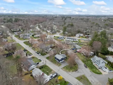 19 Harding Road Portsmouth NH 03801